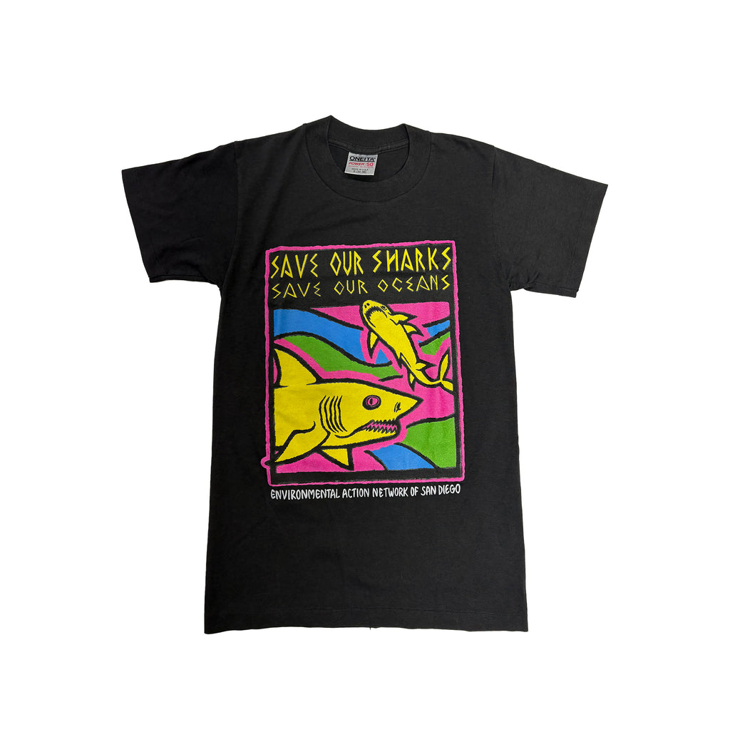 ◾️90s Save our Sharks shirt