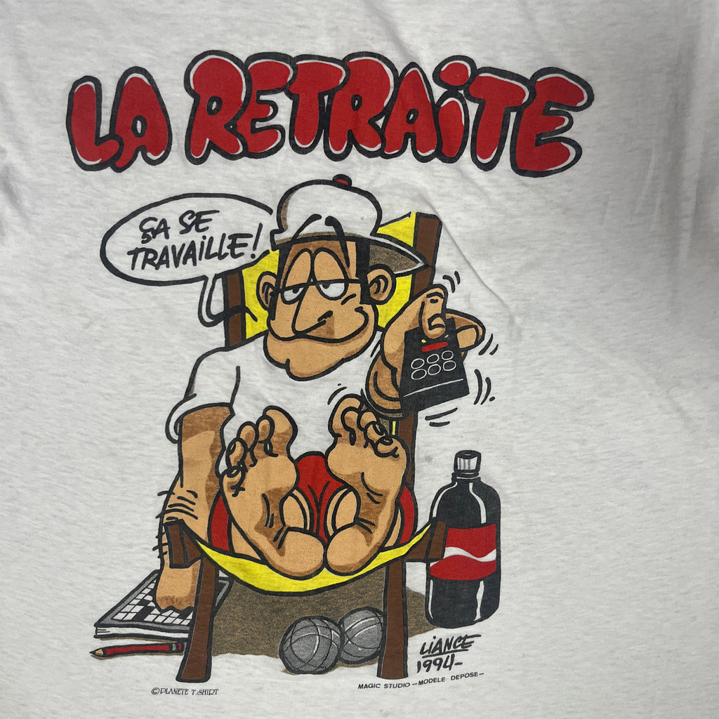 ◾️94 La Retraite “Ça Se Travaille!” French Graphic T-Shirt