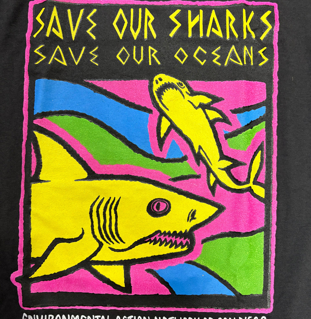 ◾️90s Save our Sharks shirt
