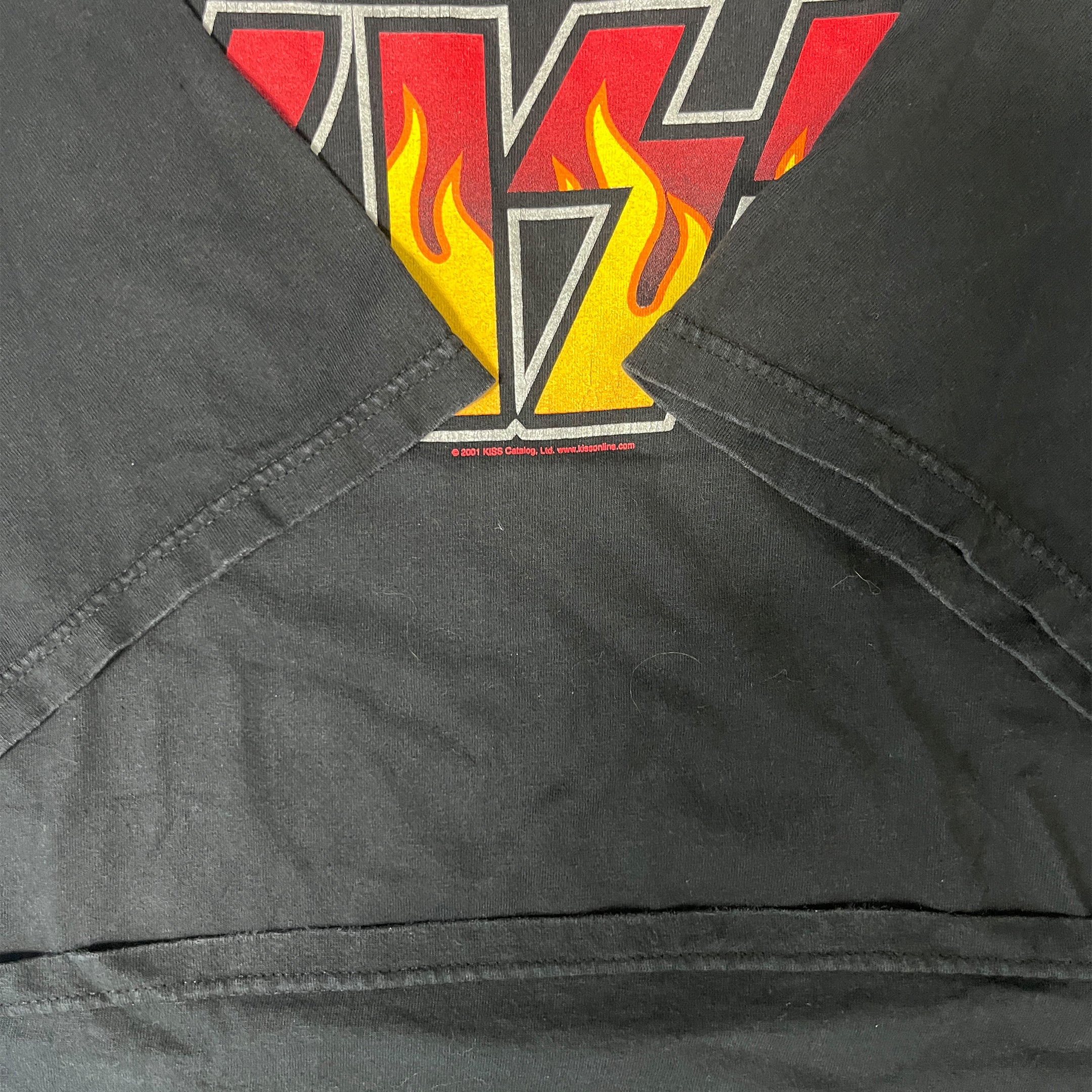 ◾️01 KISS Flame Logo Vintage T-Shirt Tennessee River